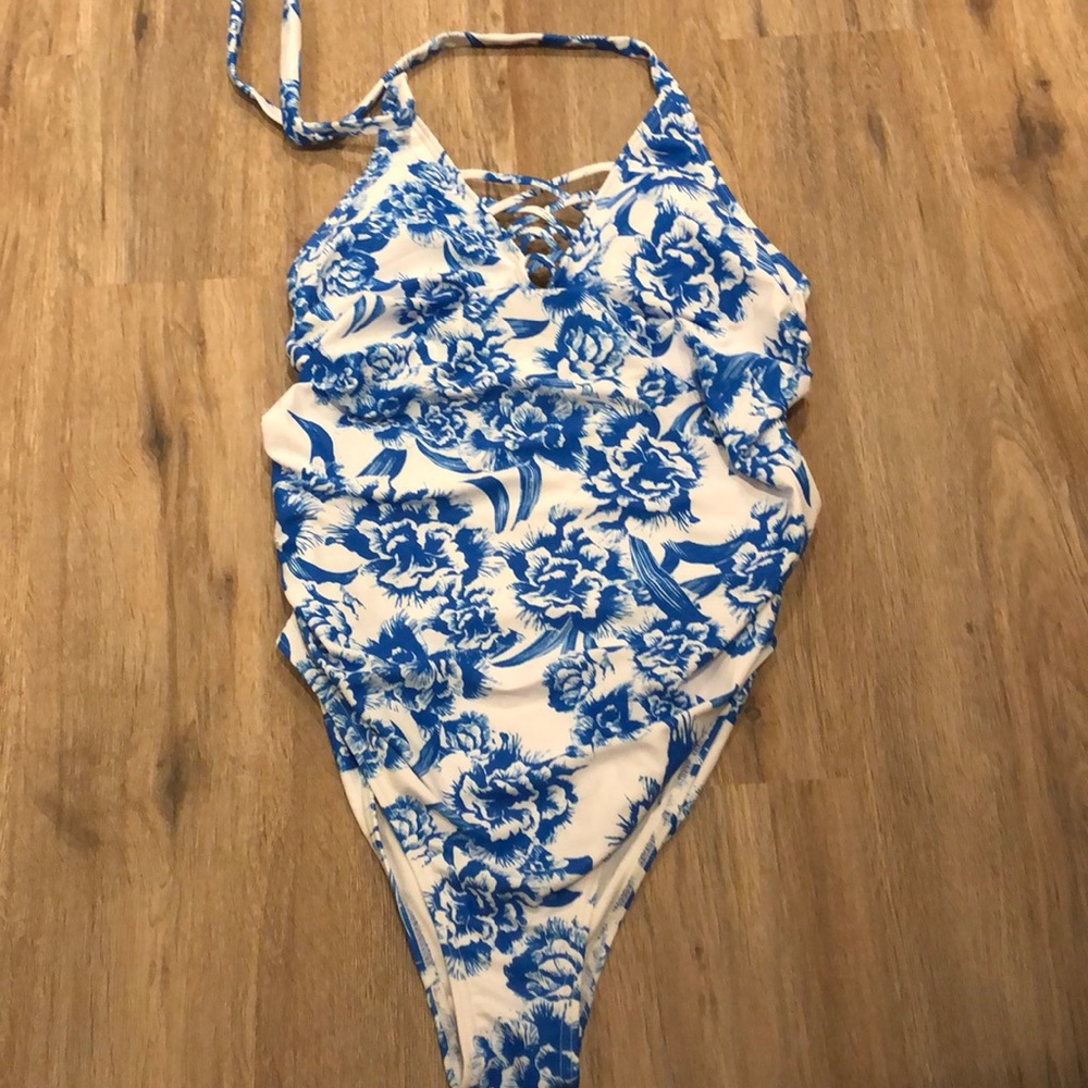 One piece bathing suit